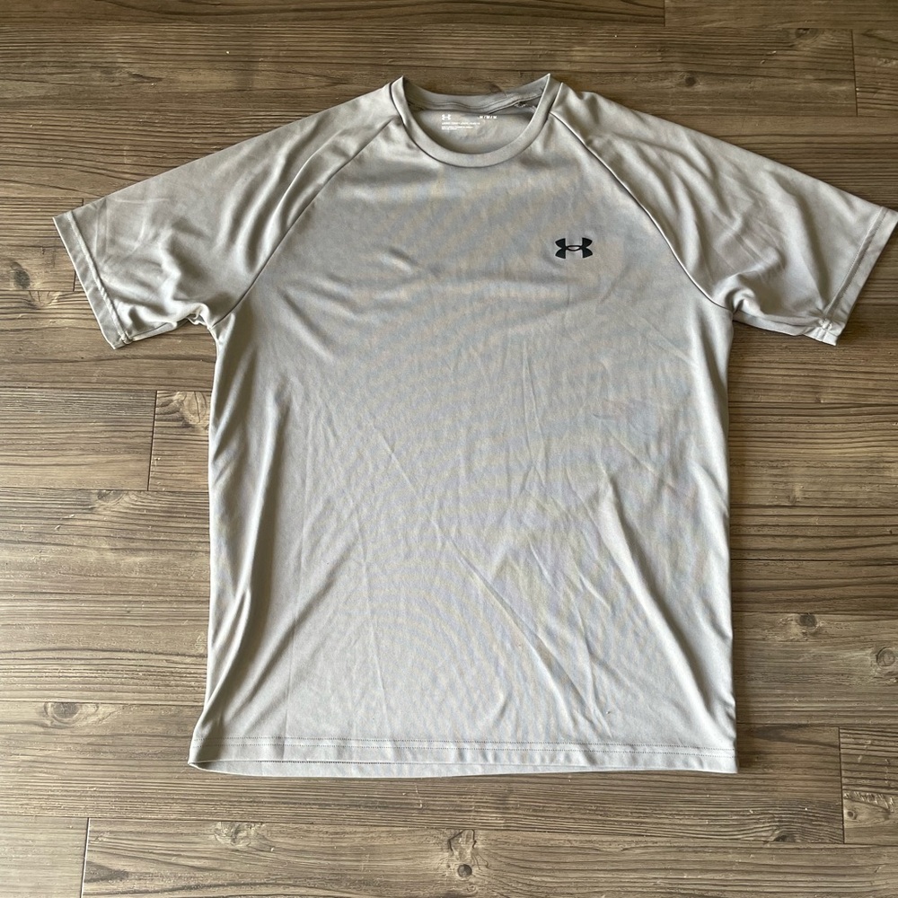 Under Armour Gray Short Sleeve Tee